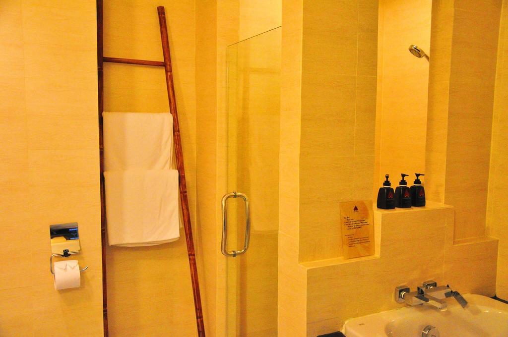Chambre Double ou Lits Jumeaux de Luxe avec Accès Piscine